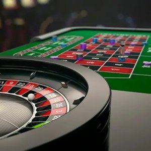 Which online casinos offer minimum deposits
