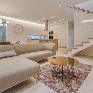 The Modern Lakeside Cottage