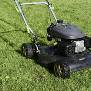 Media 'Features that make lawn care estimate and billing easy' in album 'New title'
