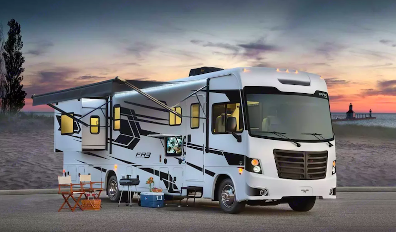 luxury+rv+rental.webp