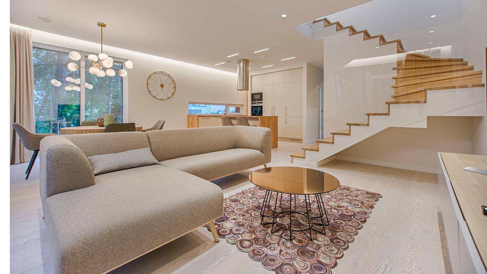 The Modern Lakeside Cottage